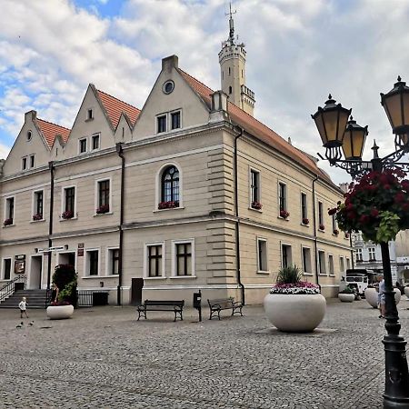 Ferienwohnung Przy Ratuszu Świebodzin Exterior foto